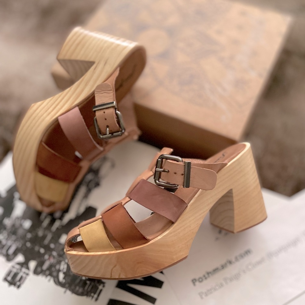 Free People Bellevue Clogs - Picture 3 of 14